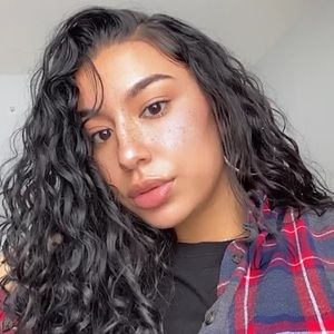 Meet your Posher, Kiara